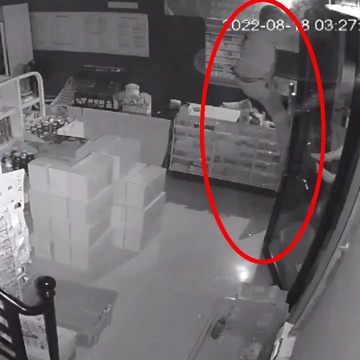 21b152728a77236acabcd8af11123ff9.jpg