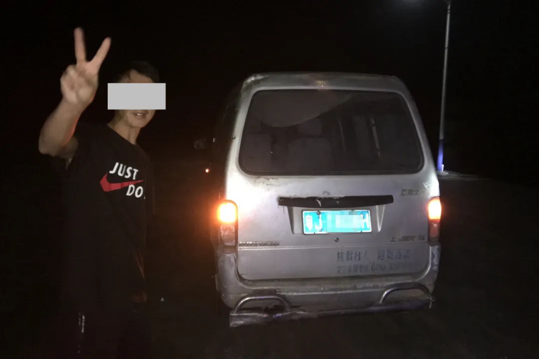 b926d56c7c4b380aeb74ef07d75e426d.jpg