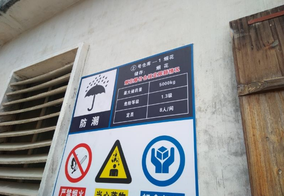 102503z458w14lcp0xue01.png